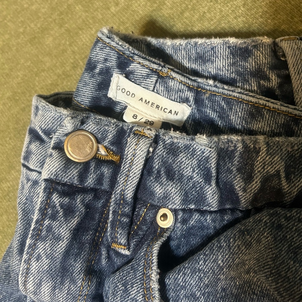 Good American Distressed Blue Jeans